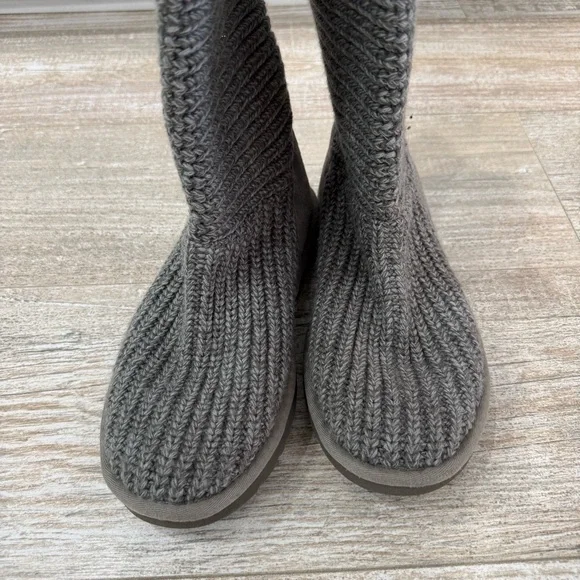 UGG Gray Knit Boots with Button Detail - Picture 7 of 10